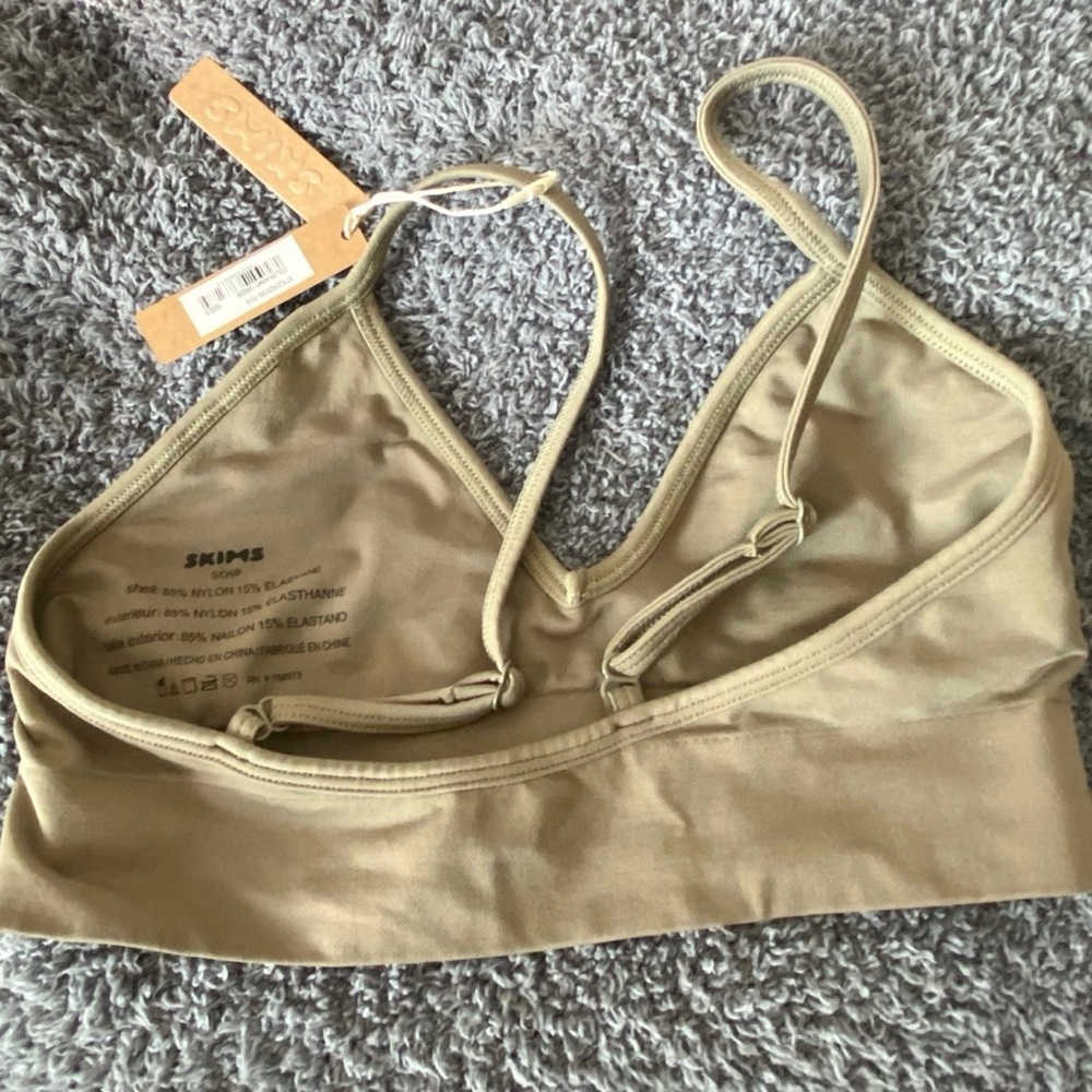 NEW with tags!  Skims bra size small • Skims soft smoothing bralette $45 value! - Picture 5 of 5